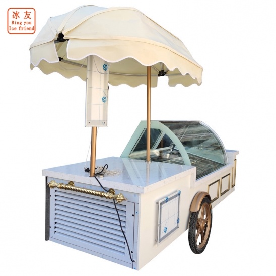 siêu thị tùy chỉnh ở Úc sử dụng kem để trưng bày các phương tiện bán hàng 